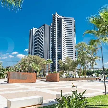 Bright 24th Floor Apartment, Pool & Gym Rems Διαμέρισμα