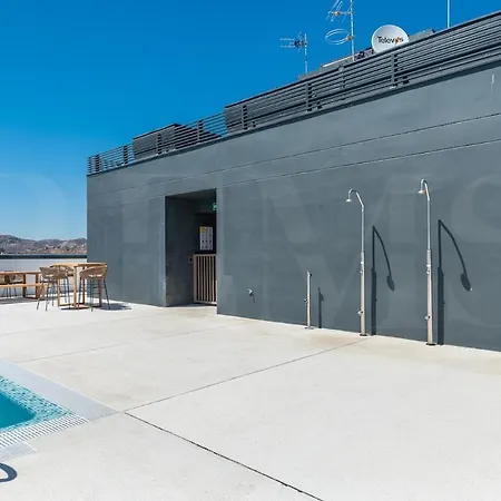 Διαμέρισμα Bright 24th Floor Apartment, Pool & Gym Rems *